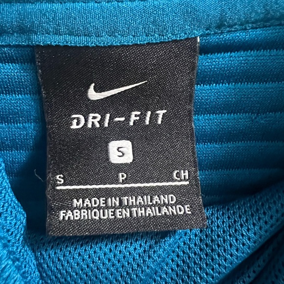 EUC Nike Hoodie - Picture 3 of 3